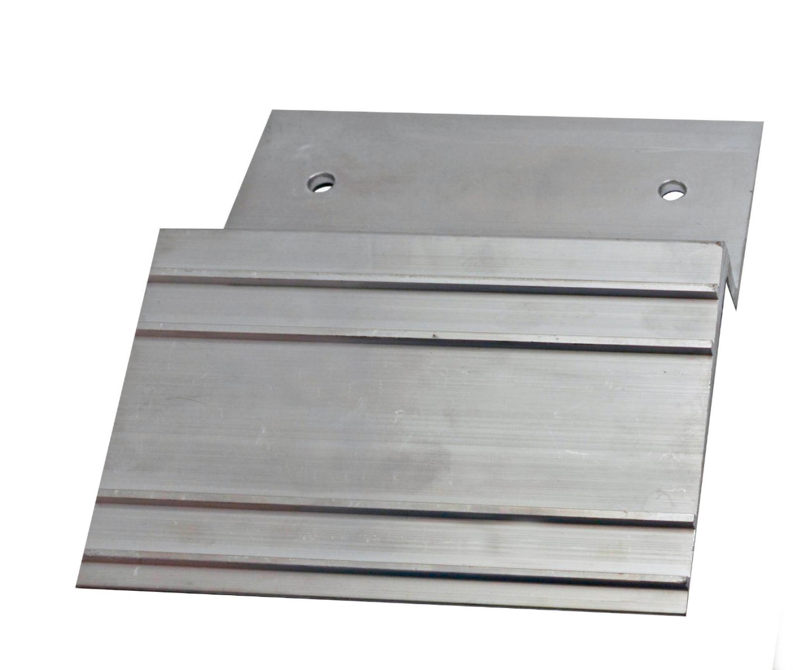 Aluminum Ramp End Plate. Rated at 750 lb.