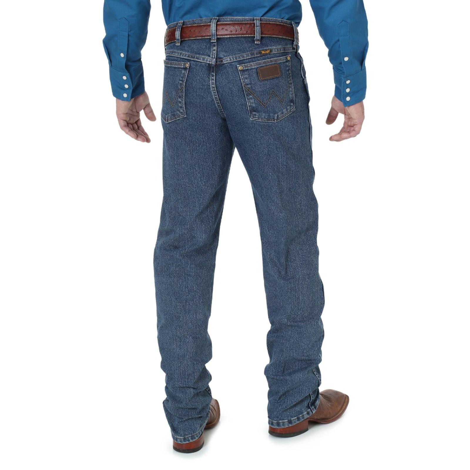 Wrangler® Premium Performance Advanced Comfort Cowboy Cut® Regular Fit Jean