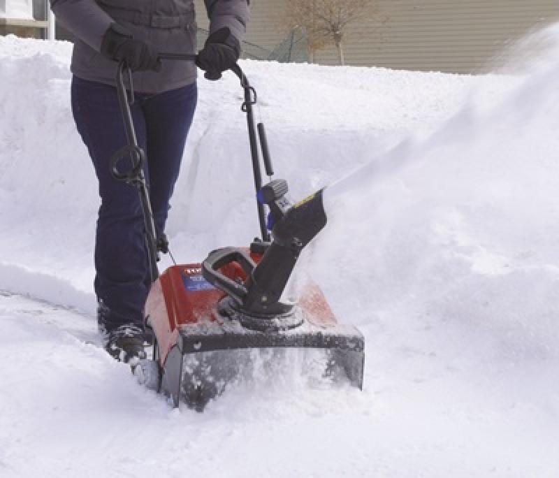 Toro Power Clear 518 ZR (18") 99cc 4-Cycle Single-Stage Snow Blower