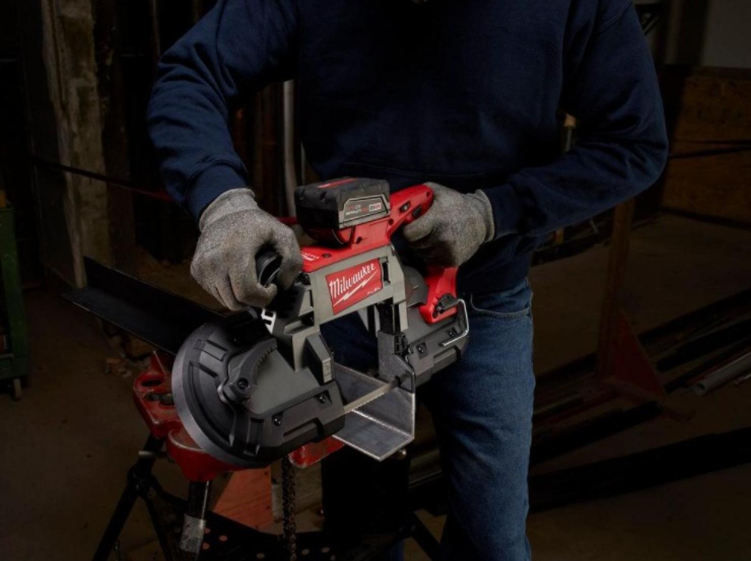 Milwaukee M18 FUEL 18-Volt Lithium-Ion Brushless Cordless Deep Cut Band Saw (Tool-Only)