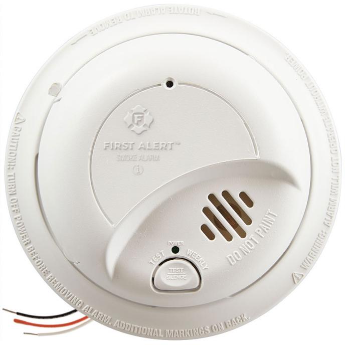 content/products/First Alert Hardwired Smoke Alarm with Battery Backup