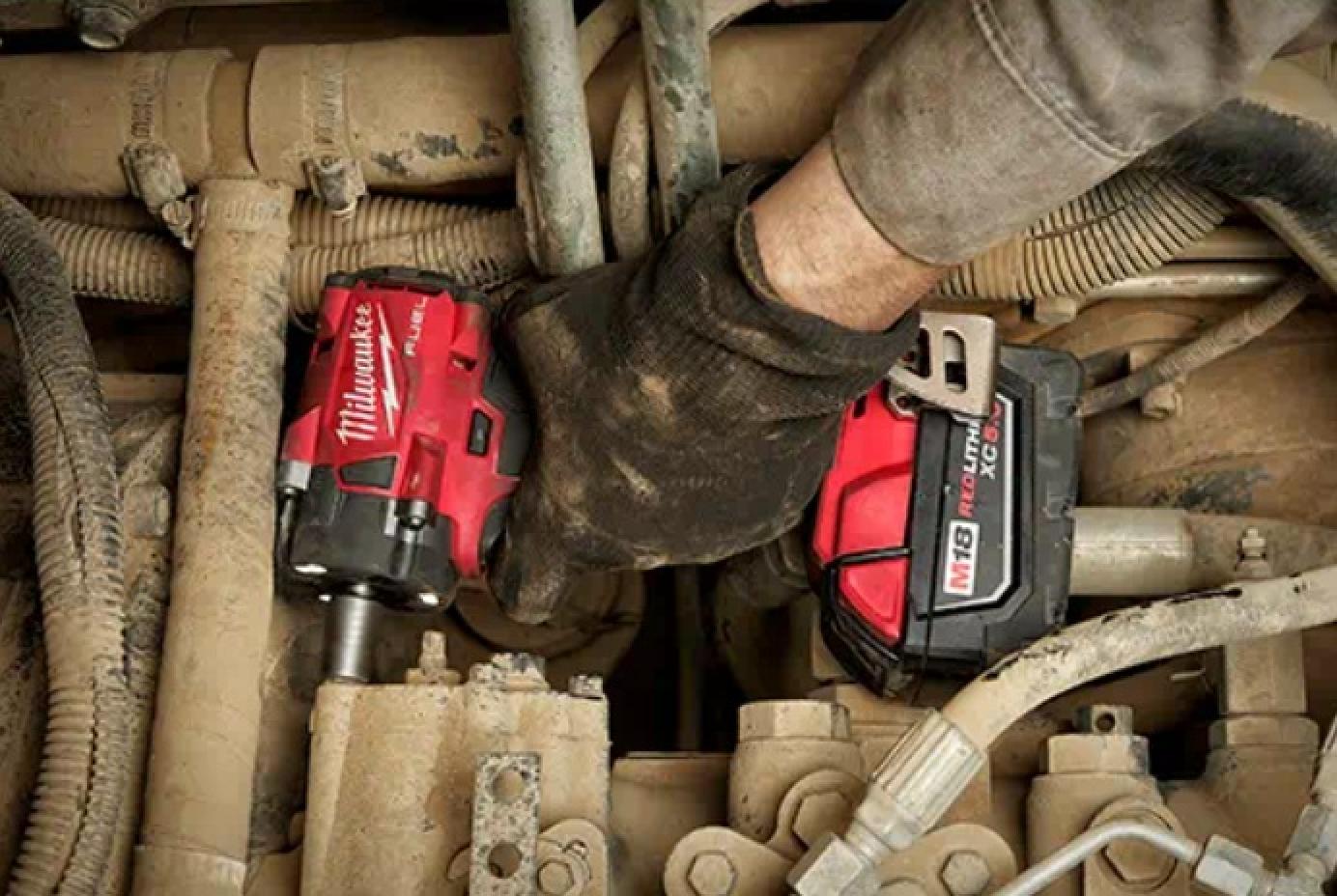 Milwaukee M18 FUEL 3/8" Compact Impact Wrench w/ Friction Ring (Tool Only)