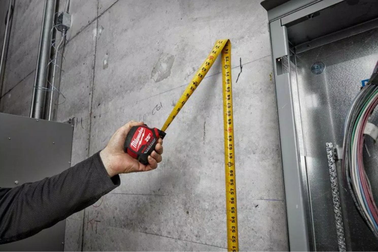 25' Wide Blade Magnetic Tape Measure
