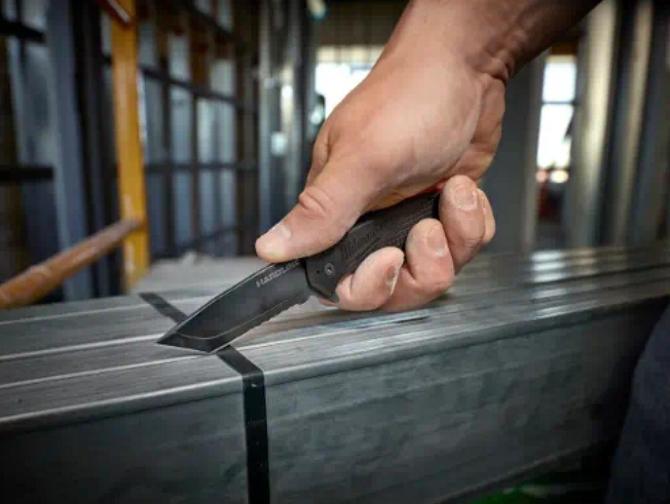Milwaukee 3” HARDLINE Serrated Blade Pocket Knife