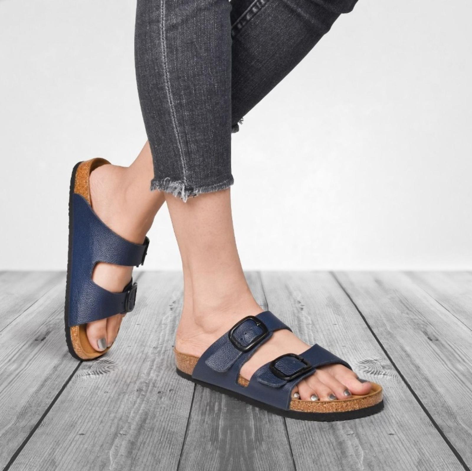 Aerothotic Arete Women’s Slide Sandals