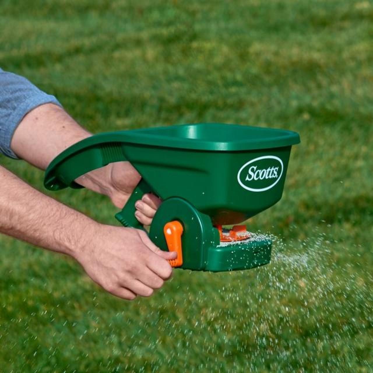 Scotts® Easy Hand-Held Broadcast Spreader