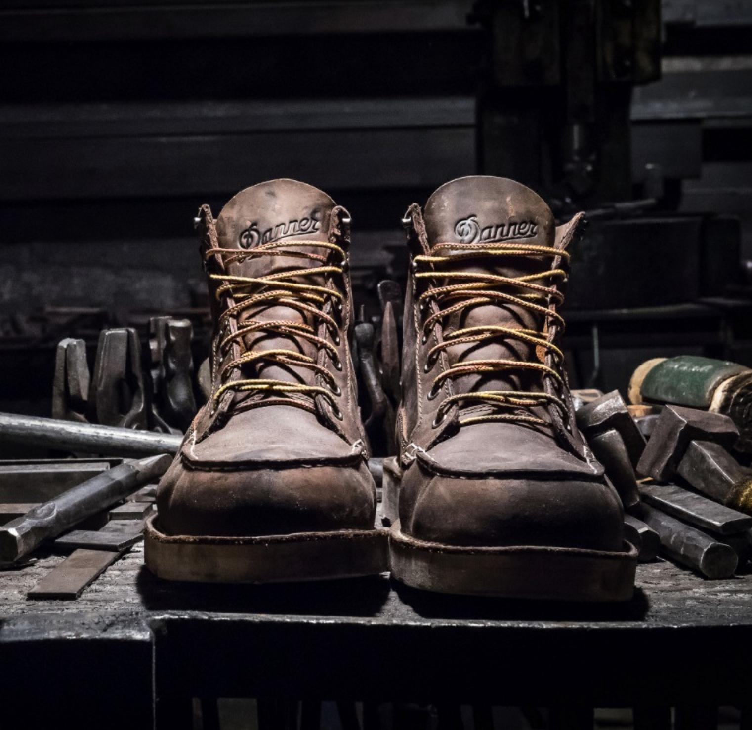 Danner 6 IN Bull Run Moc Toe