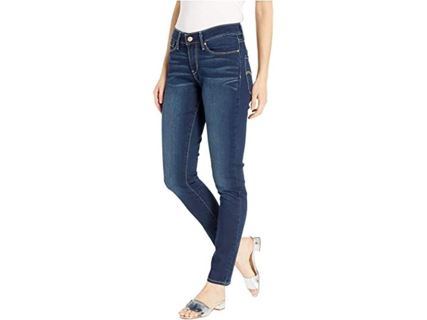 Signature by Levi Strauss & Co. Women's Gold Label Modern Skinny Jeans