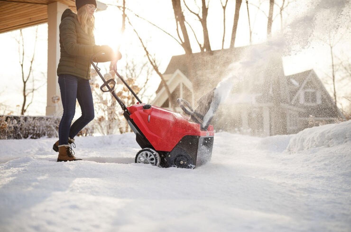 Troy-Bilt Squall 179E Single Stage Snow Blower