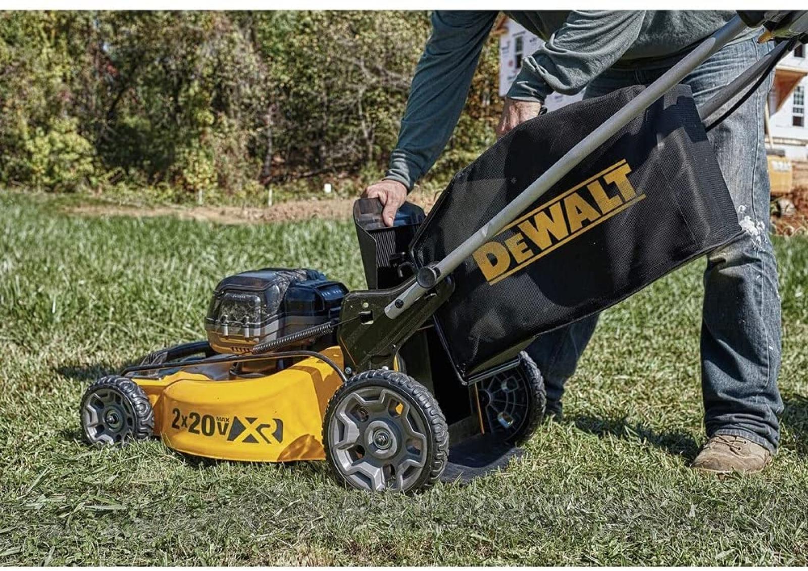 DeWalt 2X20V MAX Brushless Lithium-Ion 20" Cordless Lawn Mower