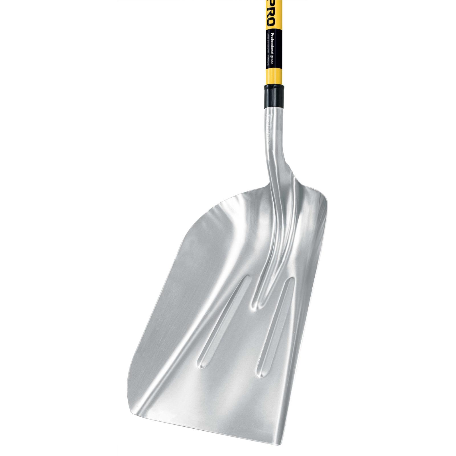 Truper #14 D-Handle Scoop Shovel