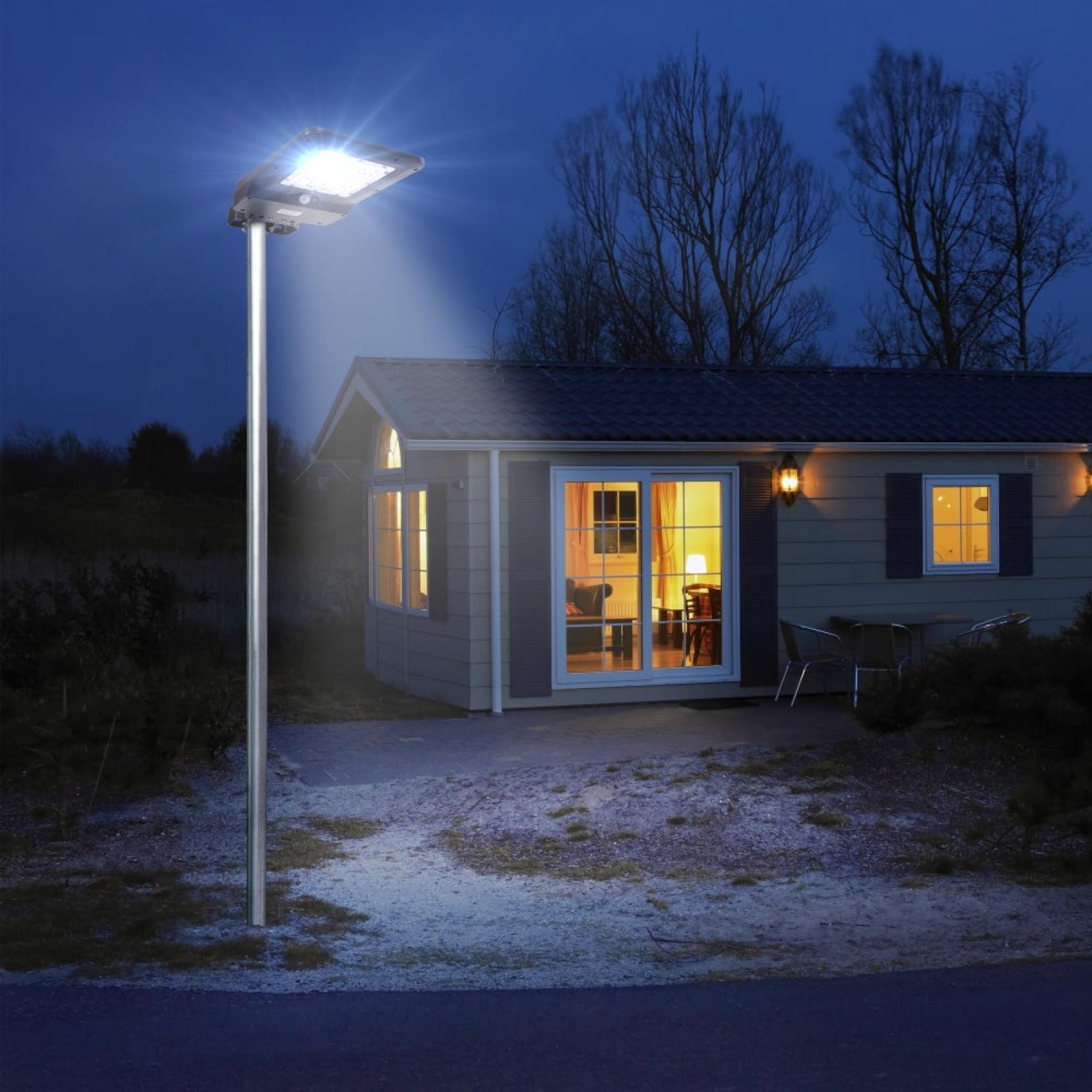 Wagan 1600 Lumen Solar LED Floodlight