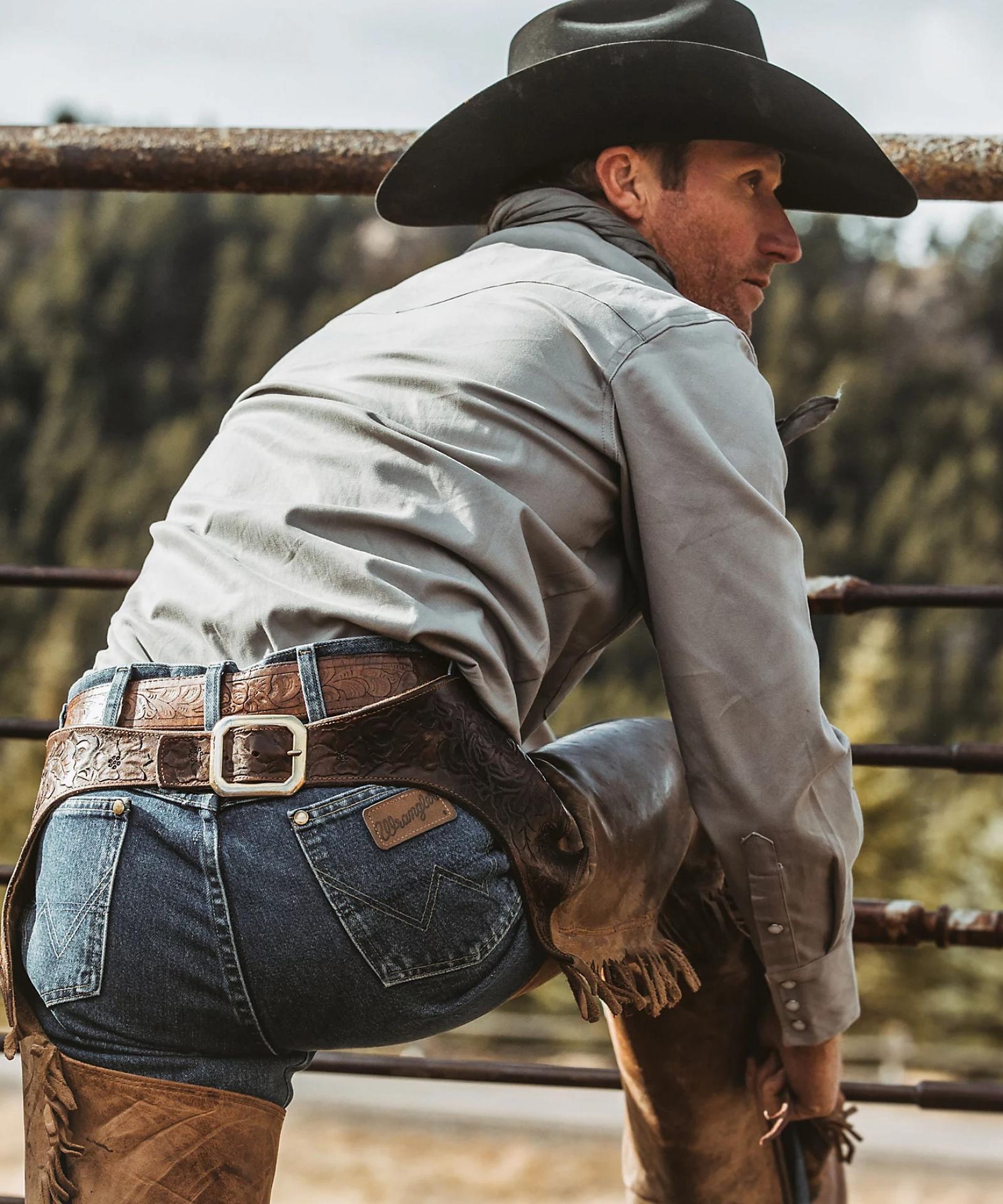Wrangler Advanced Comfort Cowboy Cut Long Sleeve Shirt
