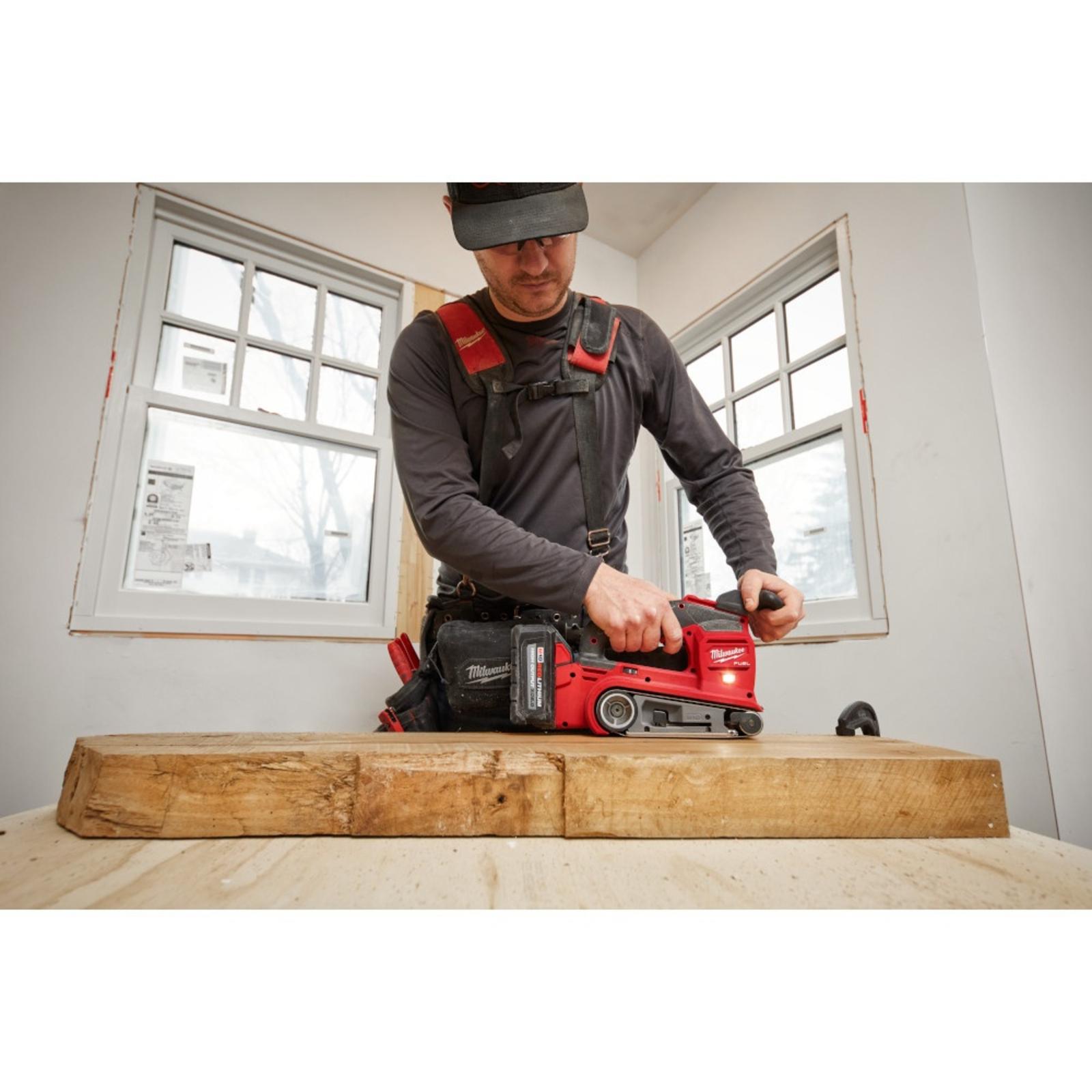 MILWAUKEE M18 FUEL™ 3"x18" Belt Sander