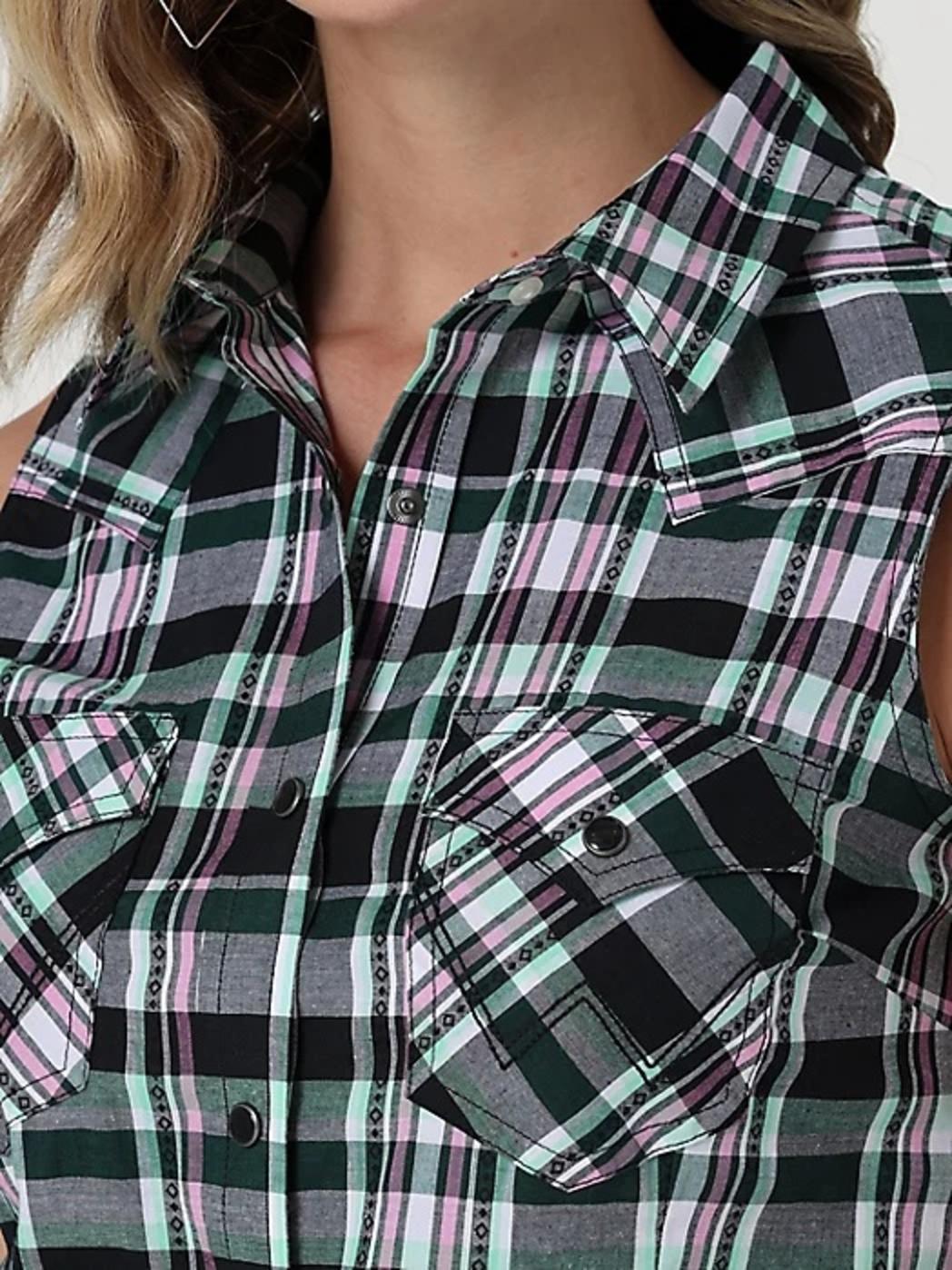 Wrangler Women's Retro® Sleeveless Plaid Western Snap Top In Deep Green